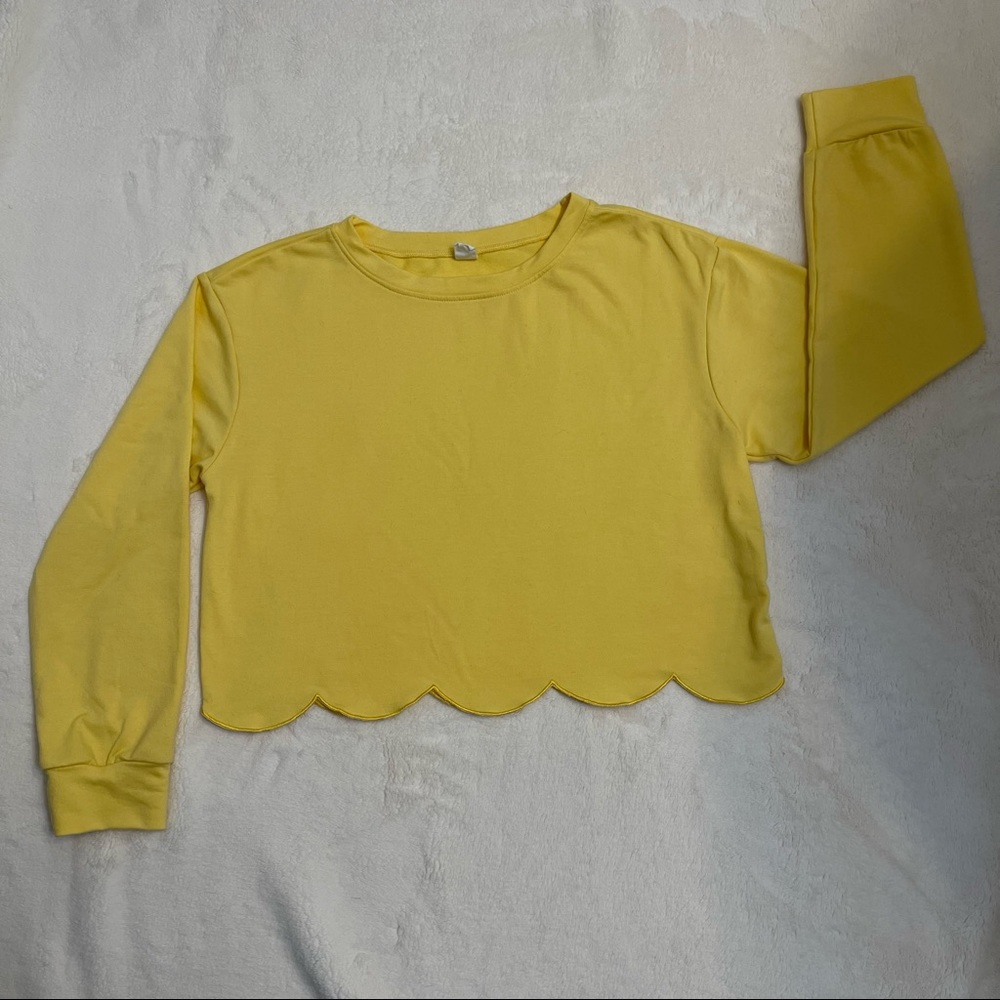 Yellow Cropped Long Sleeve T-Shirt with Tulip Hem